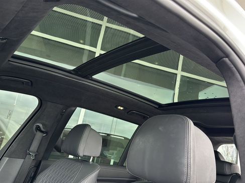 Used 2023 BMW X7 xDrive40i w/ Executive Package image 29