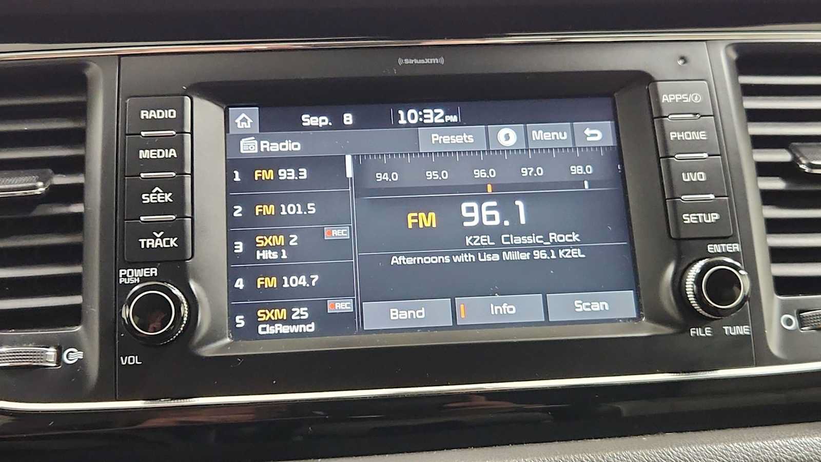 Used 2017 Kia Sedona EX FWD image 18