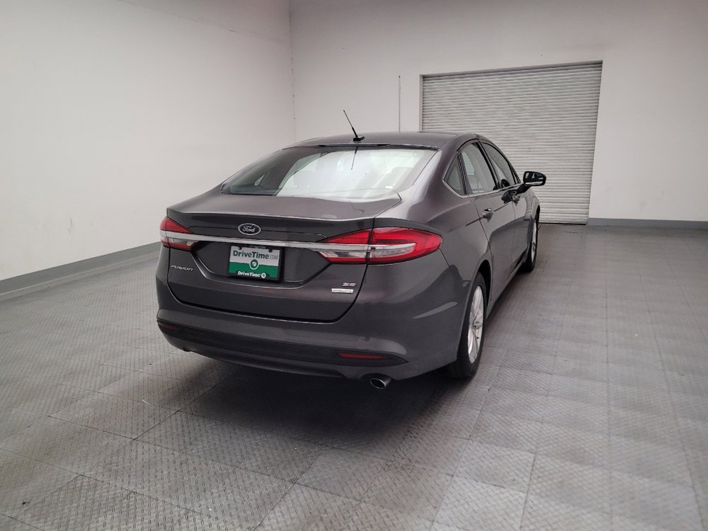Used 2018 Ford Fusion SE w/ Fusion SE Technology Package FWD image 7