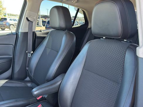 Used 2018 Buick Encore Preferred image 14