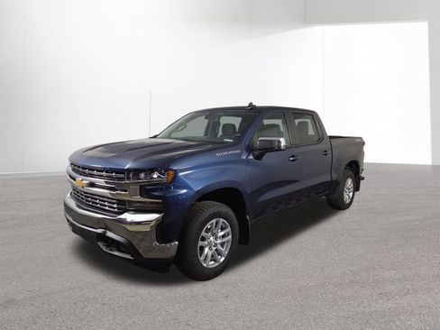 Used 2020 Chevrolet Silverado 1500 LT w/ LT Value Package AWD/4WD image 2