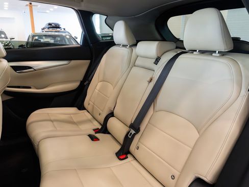 Used 2021 INFINITI QX50 Luxe FWD image 21