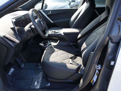 Used 2026 BMW iX xDrive45 w/ Premium Package image 14