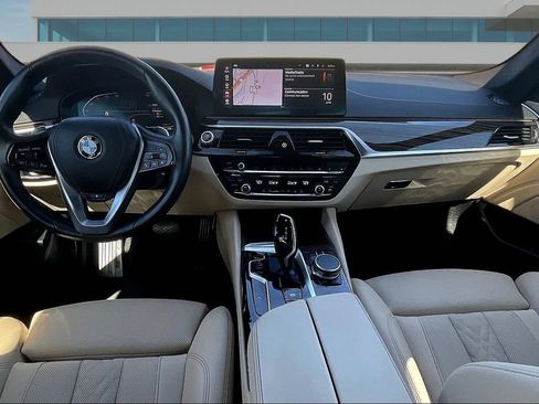 Used 2023 BMW 540i xDrive w/ Convenience Package AWD/4WD image 7