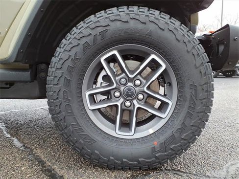 New 2026 Jeep Gladiator Mojave image 9