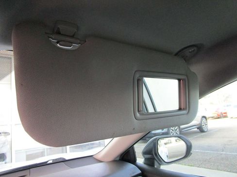 Used 2020 Toyota Camry LE image 29