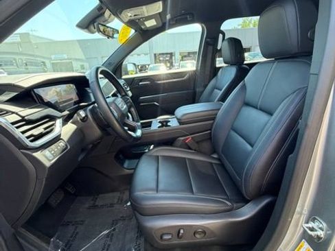 Used 2026 GMC Acadia Elevation w/ Elevation Premium Package AWD/4WD image 10