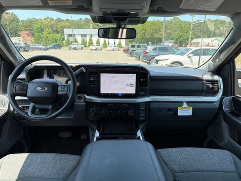 Used 2024 Ford F350 XLT w/ XLT Premium Package AWD/4WD image 8