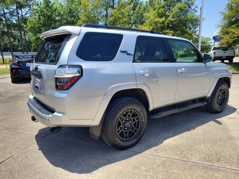 Used 2022 Toyota 4Runner TRD Off-Road Premium w/ Moonroof Package AWD/4WD image 8
