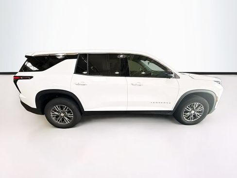 Used 2024 Chevrolet Traverse LS w/ LPO, Floor Liner Package FWD image 5