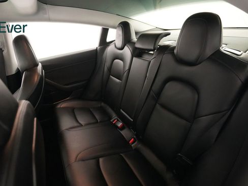 Used 2020 Tesla Model 3 Standard Range image 24