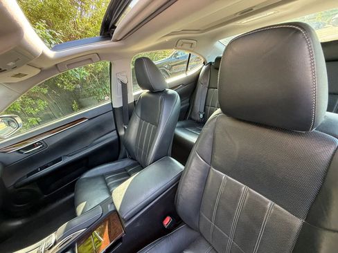 Used 2018 Lexus ES 350 w/ Luxury Package w/Wood Trim FWD image 33