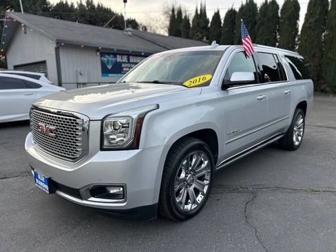 Used 2016 GMC Yukon XL Denali w/ Open Road Package image 4