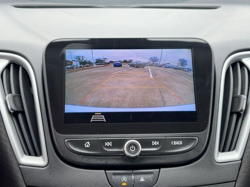 Used 2020 Chevrolet Malibu LS image 22