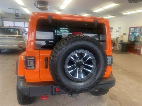 Certified 2025 Jeep Wrangler Unlimited Rubicon image 12