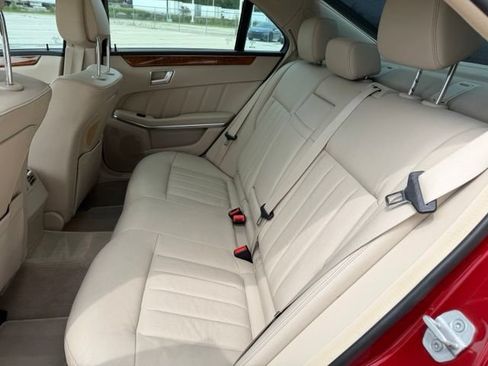 Used 2015 Mercedes-Benz E 400 Sedan image 26