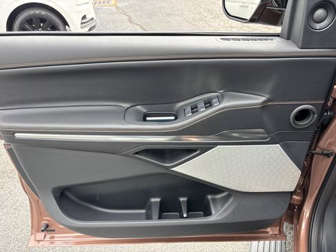 New 2025 Lincoln Navigator L Black Label image 11