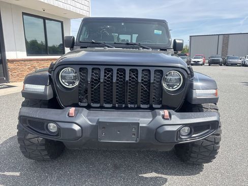 Used 2021 Jeep Gladiator Willys image 10