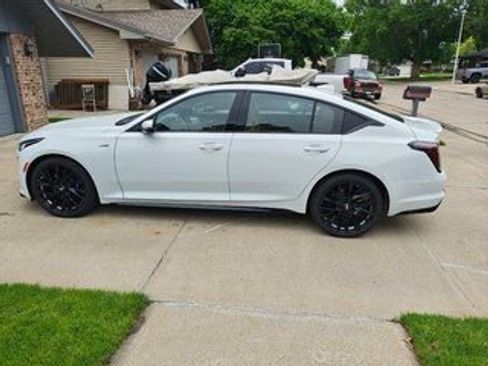 Used 2024 Cadillac CT5 V w/ Platinum Package AWD/4WD image 8