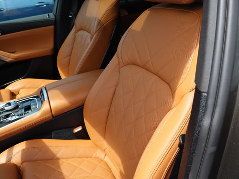 Used 2026 BMW X6 M60i AWD/4WD image 20