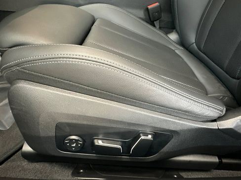 Certified 2025 BMW 430i Coupe w/ Premium Package image 14