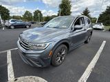 Used 2022 Volkswagen Tiguan SE image 4