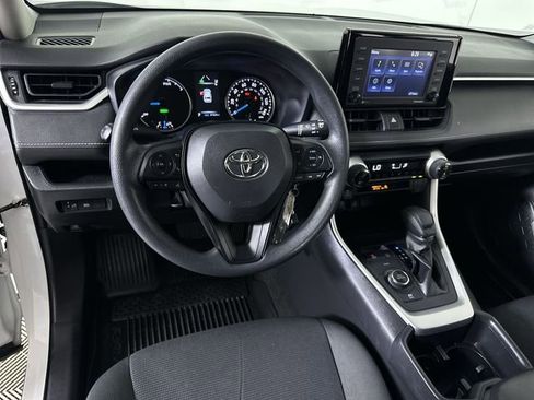 Used 2022 Toyota RAV4 LE AWD/4WD image 21