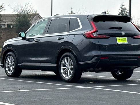 Used 2024 Honda CR-V EX image 3