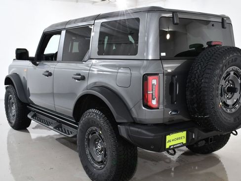 New 2025 Ford Bronco Badlands image 14