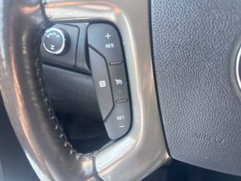 Used 2010 GMC Sierra 1500 SLT w/ All-Terrain Package AWD/4WD image 33