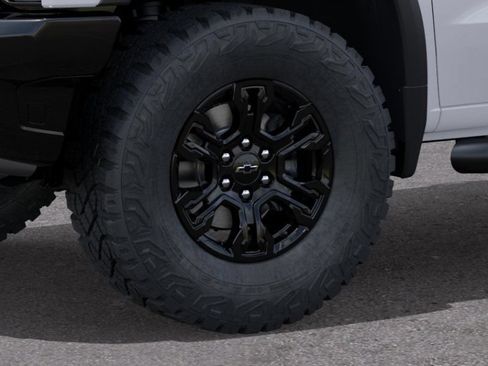 New 2026 Chevrolet Silverado 1500 ZR2 w/ LPO, Dark Essentials Package AWD/4WD image 9