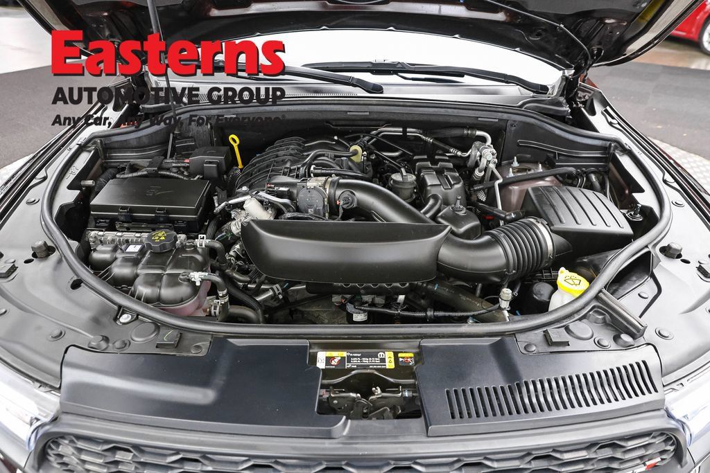 Used 2025 Dodge Durango GT RWD image 7