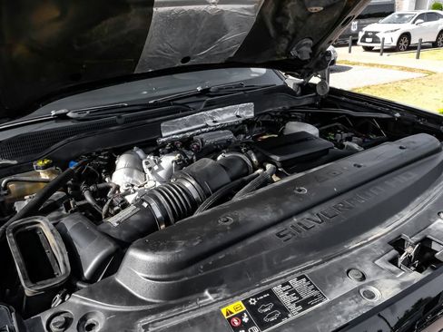 Used 2019 Chevrolet Silverado 2500 LTZ w/ Duramax Plus Package AWD/4WD image 41