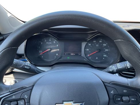 Used 2024 Chevrolet Trax LS FWD image 12