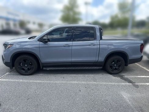 Used 2024 Honda Ridgeline Black Edition image 3