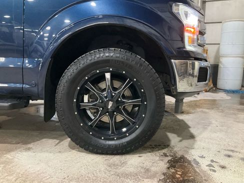 Used 2018 Ford F150 Lariat w/ Equipment Group 502A Luxury image 19