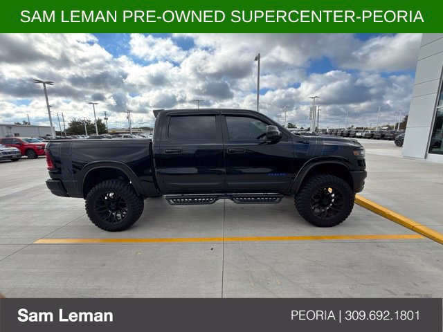 Used 2025 RAM 1500 Laramie w/ Night Edition AWD/4WD image 3