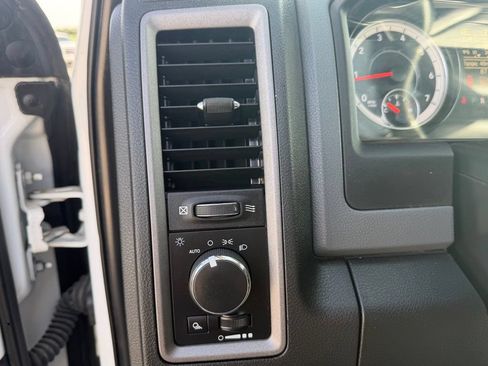 Used 2018 RAM 1500 Tradesman w/ Power & Remote Entry Group AWD/4WD image 13