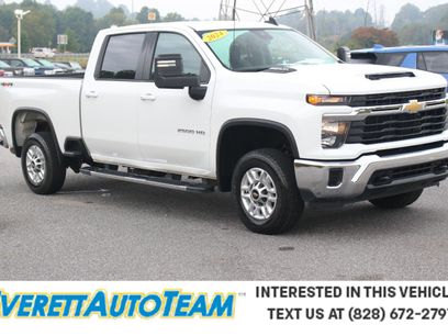 Used 2024 Chevrolet Silverado 2500 LT