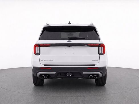 Used 2025 Ford Explorer Platinum w/ Ultimate Package AWD/4WD image 8