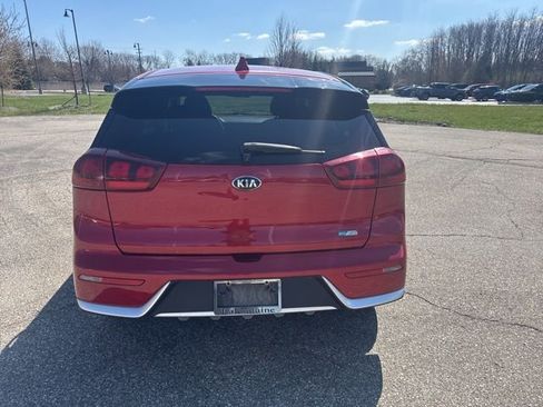 Used 2019 Kia Niro FE FWD image 4