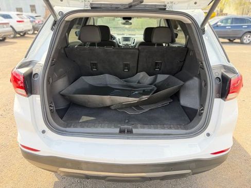 Used 2022 Chevrolet Equinox LT image 11