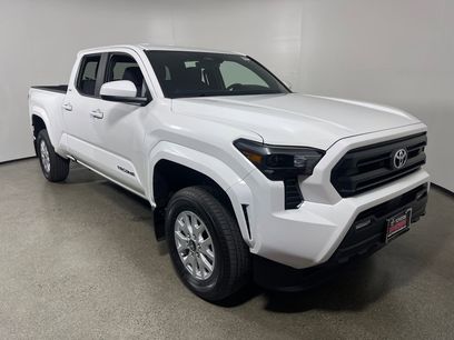 New 2025 Toyota Tacoma SR5