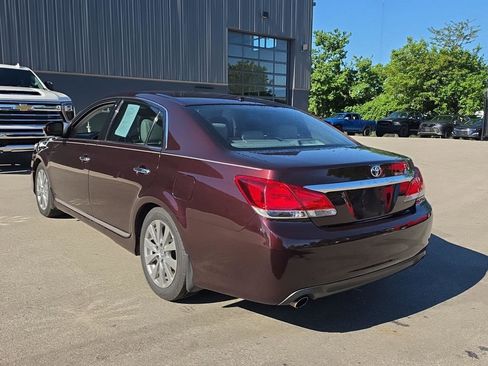 Used 2011 Toyota Avalon Limited FWD image 5