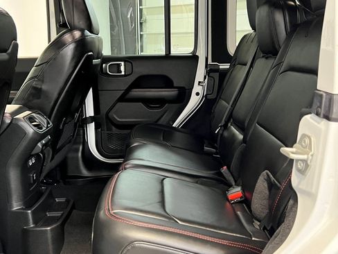 Certified 2024 Jeep Wrangler Unlimited Rubicon image 24