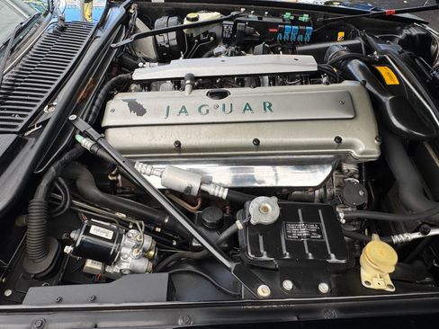 Used 1995 Jaguar XJS 4.0 Convertible RWD image 22
