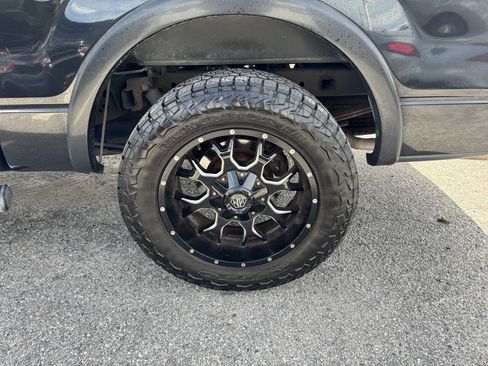 Used 2010 Ford F150 Lariat image 9