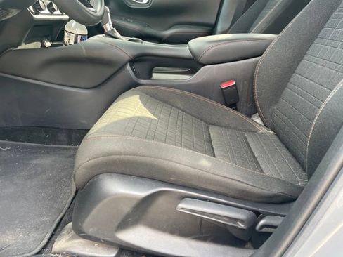 Used 2025 Honda HR-V Sport image 2