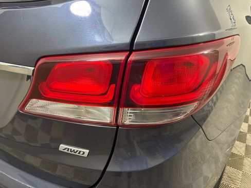 Used 2018 Hyundai Santa Fe SE AWD/4WD image 33