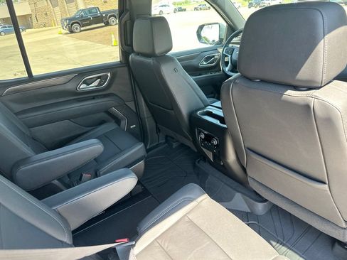 Used 2024 Chevrolet Tahoe LT w/ LT Signature Package AWD/4WD image 22